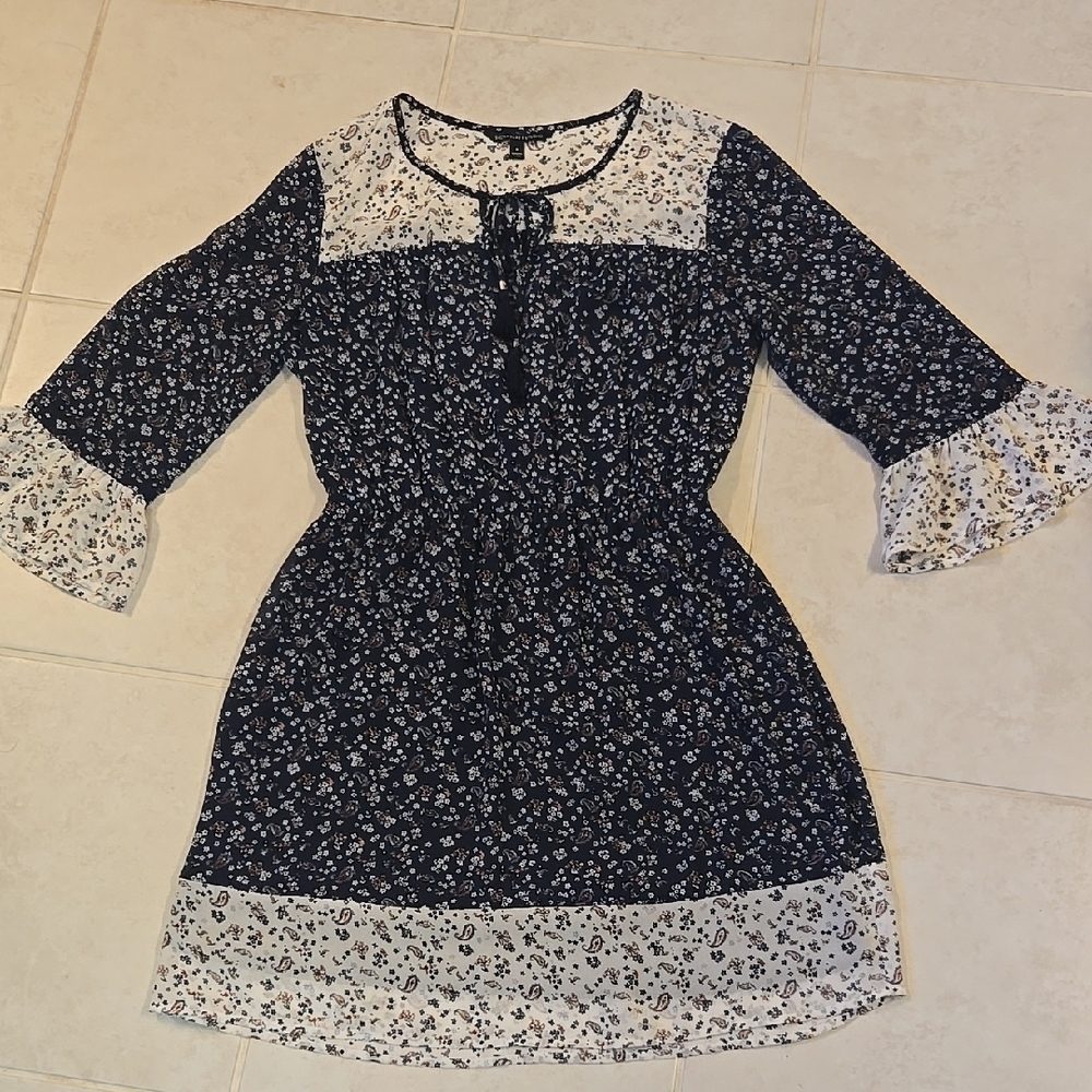 Womens Size Small Paisley Floral Navy and White Mini Dress, Long Sleeve